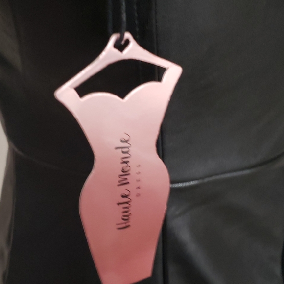 Dress - Picture 4 of 5